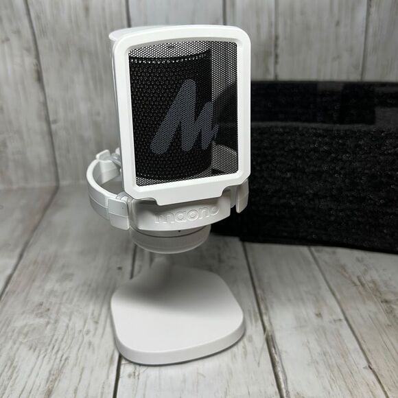 DGM20 GamerWave Condenser USB Gaming RGB Microphone - Picture 8 of 9